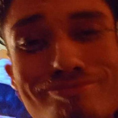 DelanoMakeUp - Discord Sticker