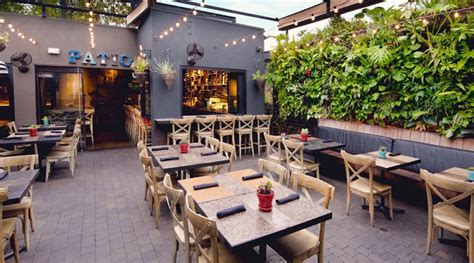 Restaurant Seating Area 的图像结果