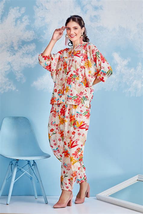 Buy best Salwar Kameez, Kurtis, Partywear Suits in Online India – Just ...