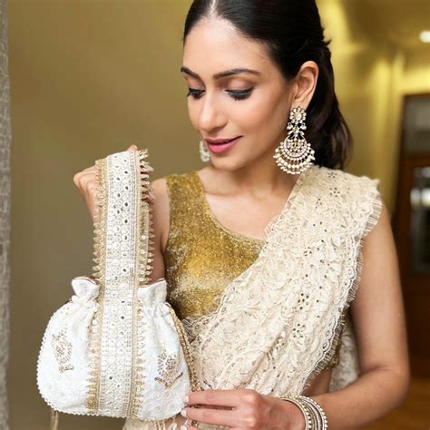 Potli Bags - Shop Our Wedding Favourites – HOUSE OF QAARA