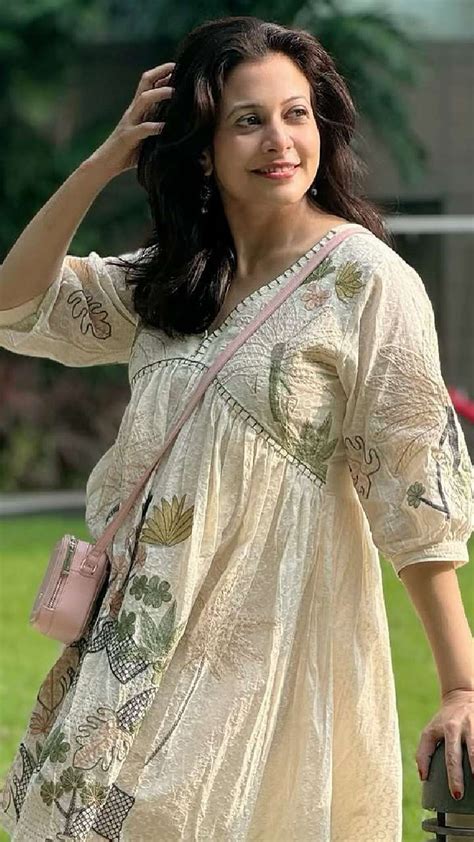 Koel Mallick's Chic Outfits For Modern Women