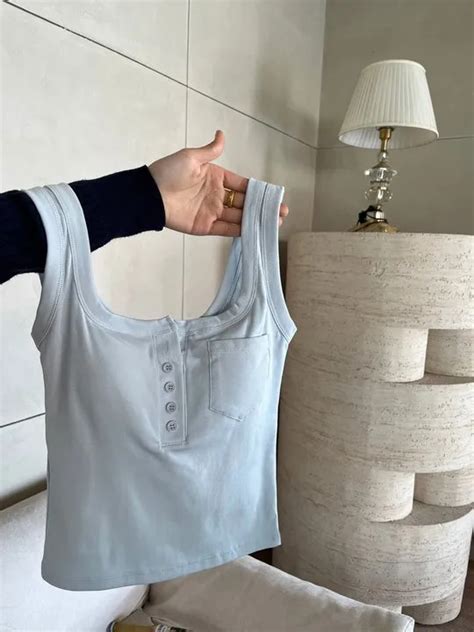 Find Your white top - For all the ways you love to dress.