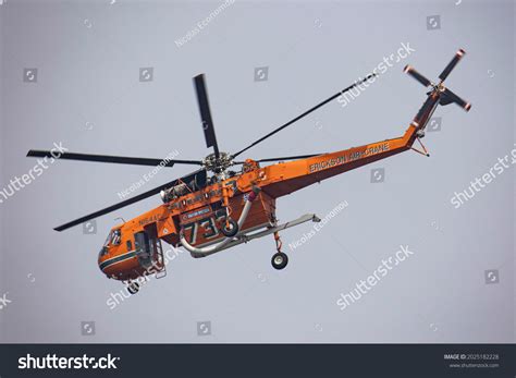 1,554 Firefighters Helicopter Plane Images, Stock Photos & Vectors ...