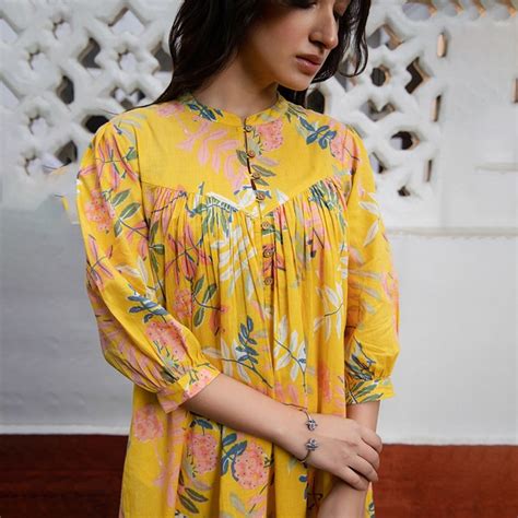 Women's Yellow Pure Cotton Tropical Gathered Tunic