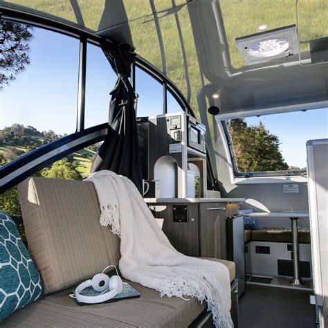 R1713 | Alto Série R | Safari Condo