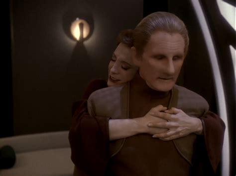 Alien Love with Humans 的图像结果