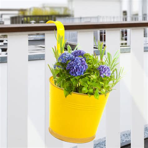 Round Yellow/Gold 7" Balcony Railing Planter – Ecofynd