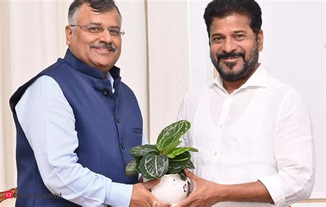 Senior IPS officer Dr Jitender is new Telangana DGP; Ravi Gupta made ...