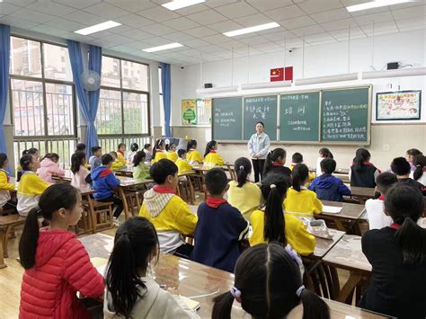 仪式感爆棚！直击南明区萃元小学“萌新”开学现场-贵阳网