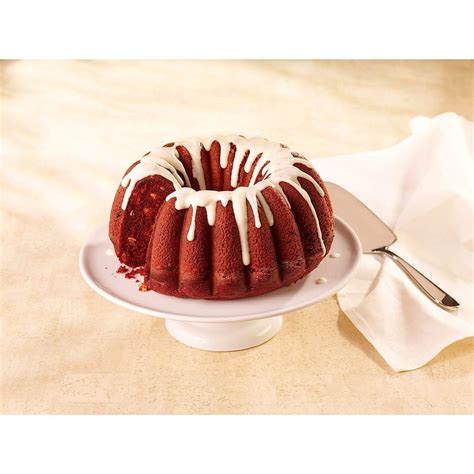 Dole Crushed Pineapple 20 oz. Can in Heavy Syrup - Delicious Tropical ...