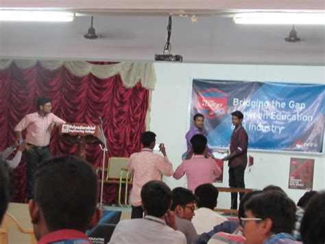 RHA (Red Hat Academy)