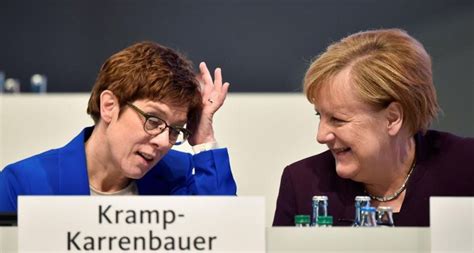 Leader della Cdu Annegret Kramp-Karrenbauer getta la spugna: si ...