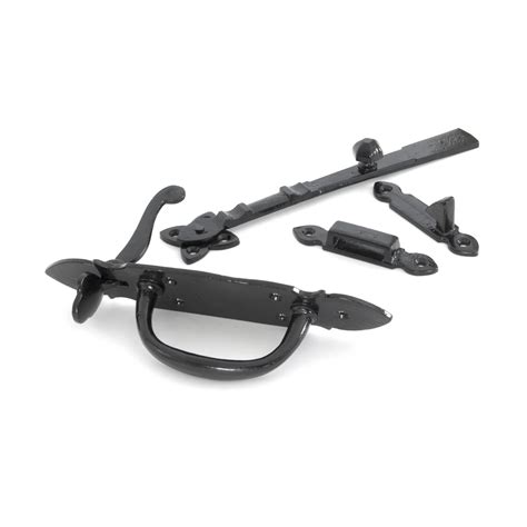FTA 73264M BLACK CAST SUFFOLK LATCH | WELFIX Fixings Solutions Fast