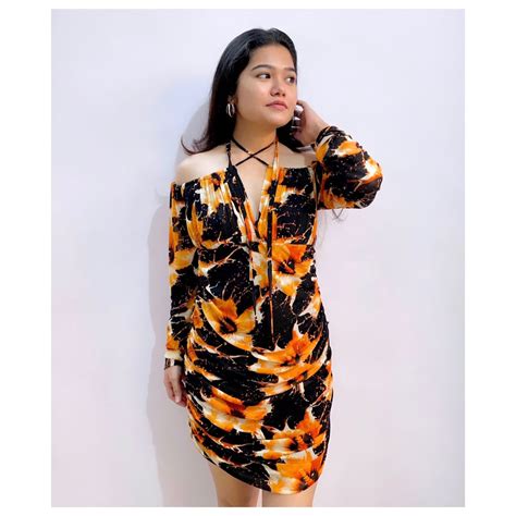 BODYCON RUCHED DRESS – Reveal Store