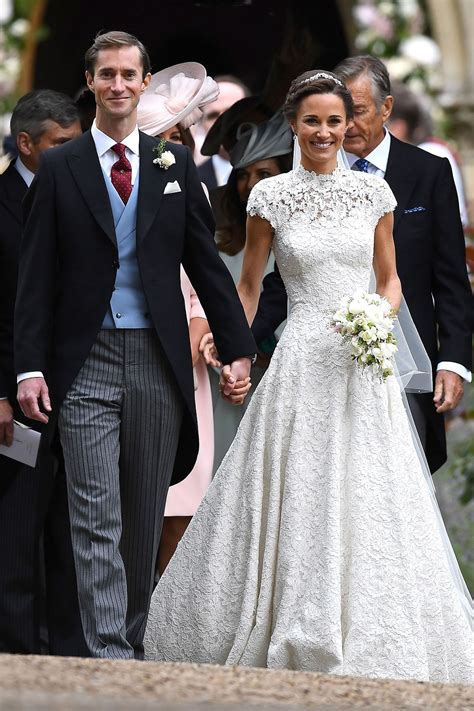 Pippa middleton royal wedding dress 60 photos - Astyledwedding.com
