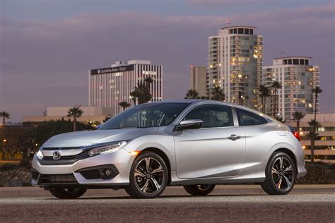 2016 Honda Civic Coupe Review | Automobile Magazine