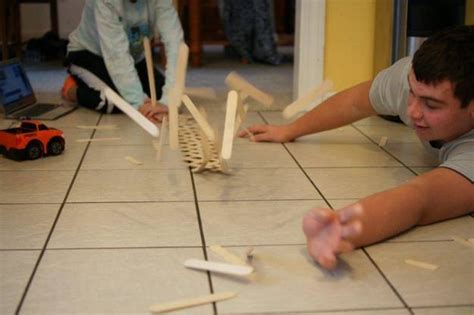 Exploding Craft 的图像结果