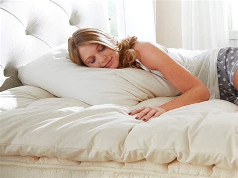 The best cooling mattress toppers you can buy | Business Insider India