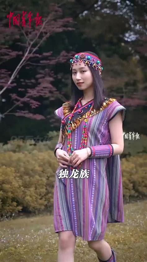 太美了！95后女孩耗时247天拍摄中国56个民族服饰-直播吧zhibo8.cc