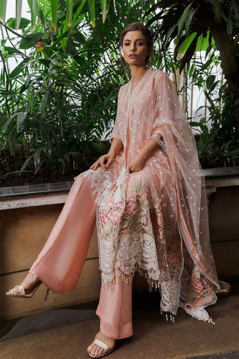 Sobia Nazir Luxury Lawn Collection 2019 – Design 3A – YourLibaas