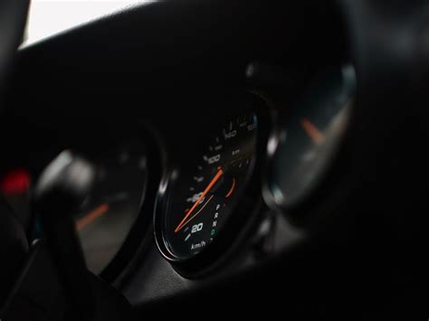 Download wallpaper 1400x1050 speedometer, control panel, black, salon ...