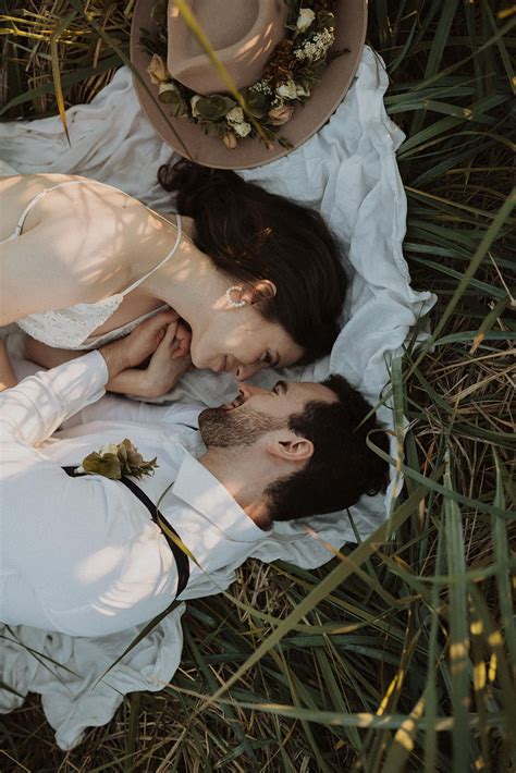 Picnic beach photoshoot mallorca naomi baciuc photography – Artofit