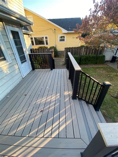 Trex deck in Biscayne color - Deck Masters, LLC