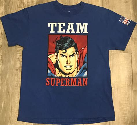 Six Flags Team Superman Vintage 2000s Medium T-Shirt … - Gem