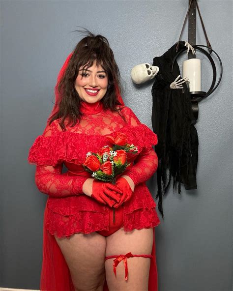 Candii Kayn | 👻🐈‍⬛ 𝐼 𝓂𝓎𝓈𝑒𝓁𝒻 𝒶𝓂 𝓈𝓉𝓇𝒶𝓃𝑔𝑒 𝒶𝓃𝒹 𝓊𝓃𝓊𝓈𝓊𝒶𝓁… 🧹🥀 Happy Halloween!!! 🎃 #halloween # ...