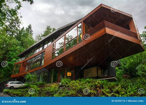 Vampire S House from the Twilight Saga Editorial Stock Image - Image of ...