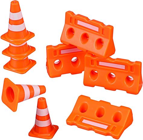 Amazon.com: Gadpiparty 24pcs Mini Traffic Cones, Miniature Traffic ...