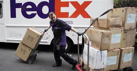 Is the FedEx text real? No. Here’s why – Deseret News
