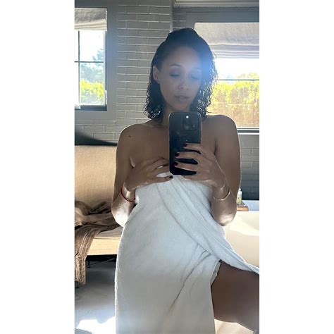 Tia Mowry, 47, Shows Off Her Figure in a Sexy Towel Selfie Fresh Out of the Shower - AOL