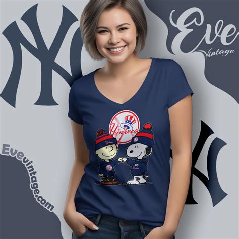 Charlie Brown And Snoopy New York Yankees Shirt - EVE Vintage
