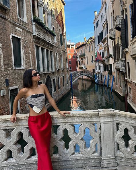 Valeria Madrigal🖤 | yo lo tengoo m’a🖤 se vienen muchos Reel en diciembreee💋 de bailes, grwm ...