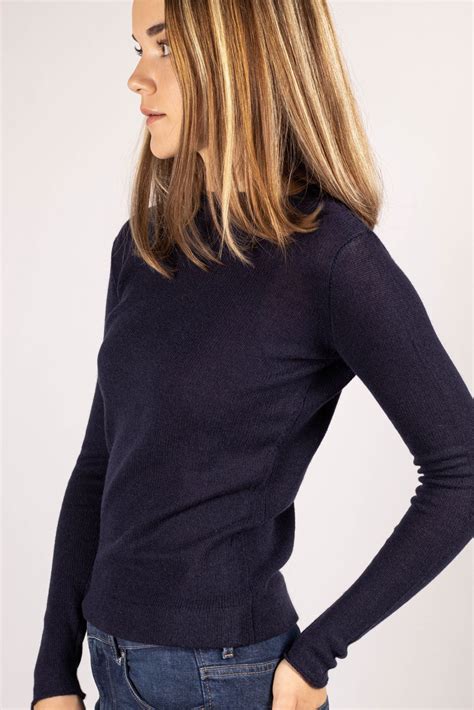 Slim Fit Cashmere Sweater KAREN – 100% Italian 1-Ply Navy - Krista Elsta