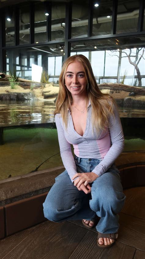 The best Grace Charis feet pictures 🤩