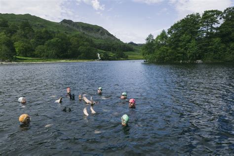 Outdoor Swimming 的图像结果