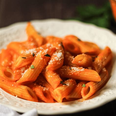 Quick Italian Roasted Red Pepper Pasta Sauce - Simple Italian Cooking