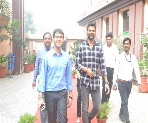 Cricketers Visit Gallery | Its pg