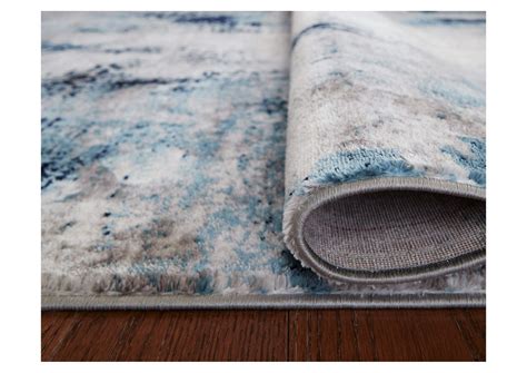Leonelle 5'3" x 7'3" Rug