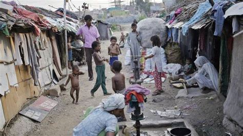 मणिपुर में फर्जी आधार कार्ड के साथ 9 रोहिंग्या गिरफ्तार - nine rohingya ...