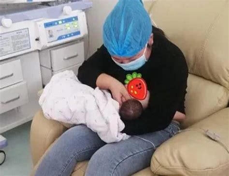 不一样的新生儿重症监护室：家庭参与式护理_宝宝