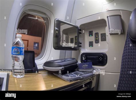 Fly First Class 的图像结果