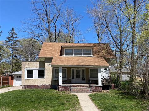 605/607 8th St, Ames, IA 50010 | Zillow