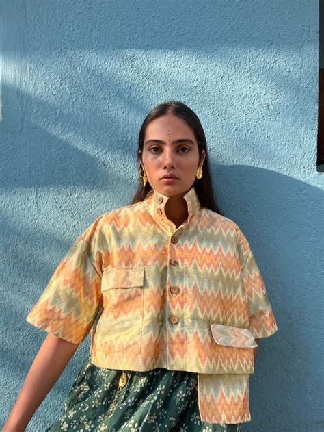 Sand Dunes Cropped Ikat Jacket – NO BORDERS SHOP