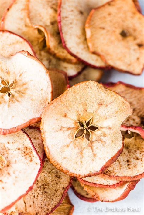 Crispy Baked Apple Chips (easy recipe!)