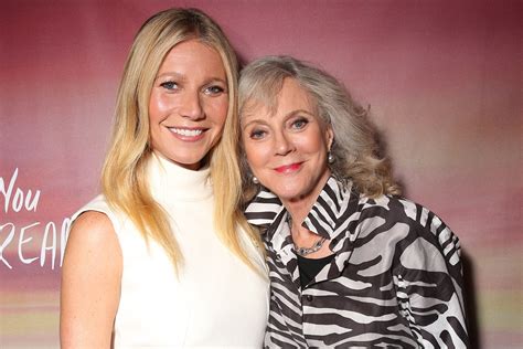 Blythe Danner Young Blythe Danner With Daughter, Gwyneth Paltrow
