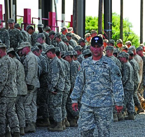 Sergeant Airborne: Unsung hero of the sky | Article | The United States ...