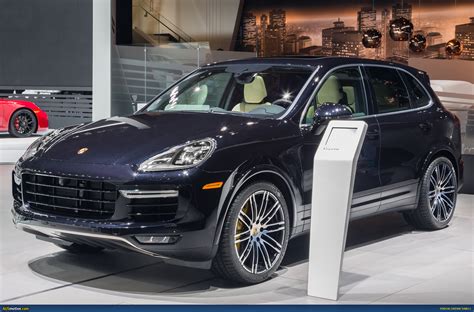 AUSmotive.com » Detroit 2015: Porsche Cayenne Turbo S